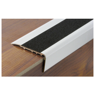 NEZ DE MARCHE POSE RAPPORTEE 2CBIS 67 X 32 X 3000 ALU NAT 300